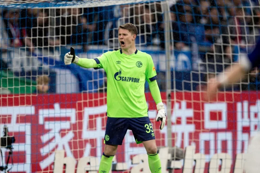 Schalke Berbagi Poin dengan Augsburg di Kandang